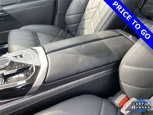 Used 2024 BMW 740i image 22