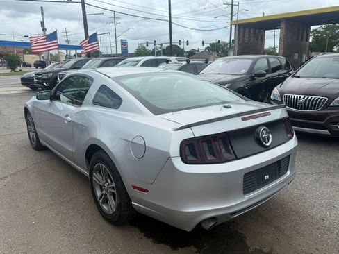 Used 2013 Ford Mustang Premium image 7