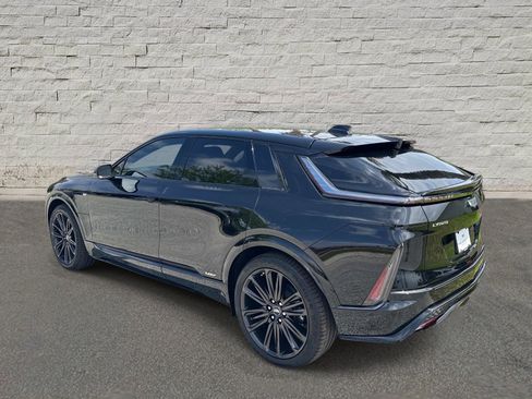 New 2026 Cadillac Lyriq V AWD/4WD image 4