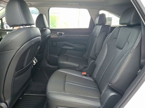 New 2025 Kia Sorento SX image 11