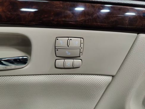 Used 2007 Cadillac DTS Performance FWD image 29