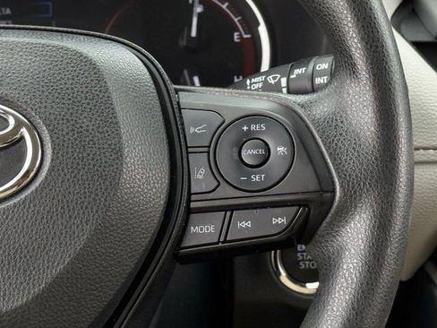 Used 2023 Toyota RAV4 XLE image 16