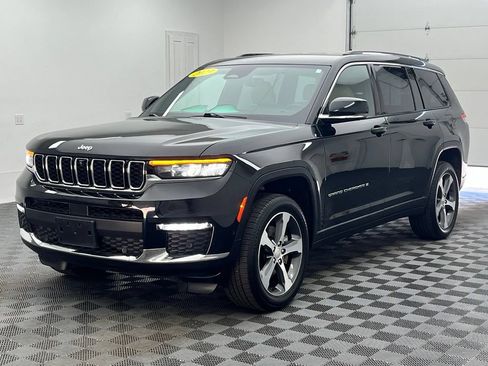 Used 2023 Jeep Grand Cherokee L Limited w/ Luxury Tech Group II AWD/4WD image 2