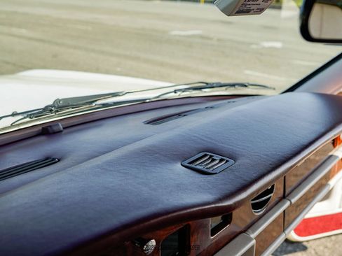 Used 1989 Rolls-Royce Silver Spirit RWD image 40