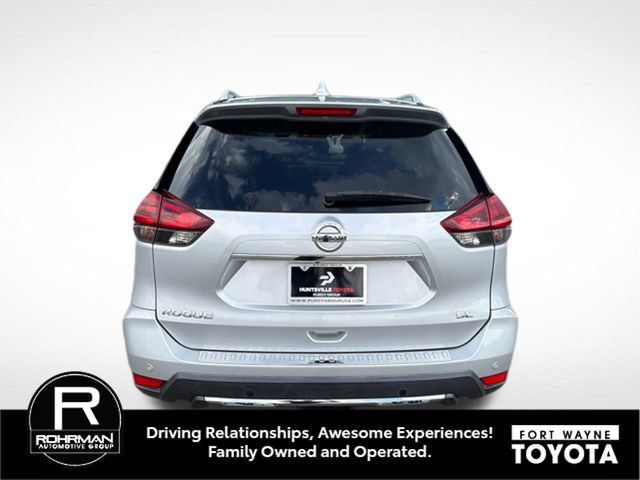 Used 2019 Nissan Rogue SL w/ Premium Package FWD image 3