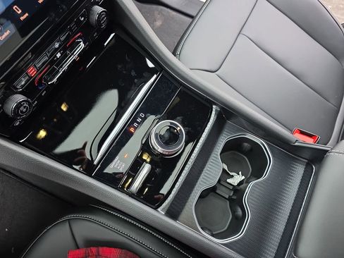 New 2025 Jeep Grand Cherokee Limited image 24