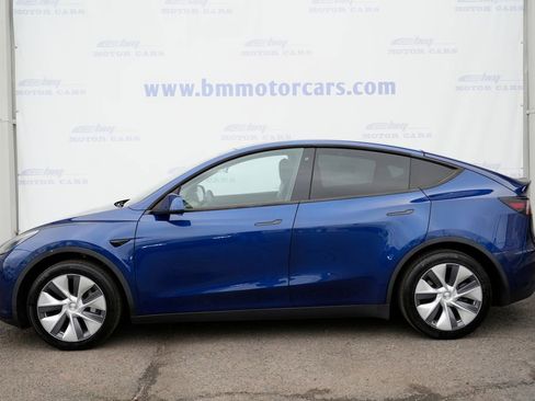 Used 2020 Tesla Model Y Performance image 11