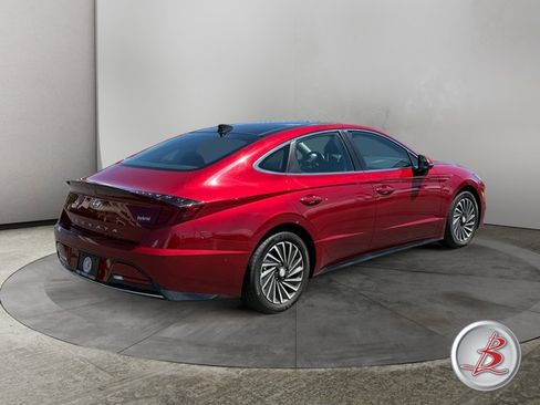 Used 2023 Hyundai Sonata Limited FWD image 7