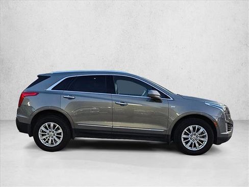 Used 2018 Cadillac XT5 FWD image 4