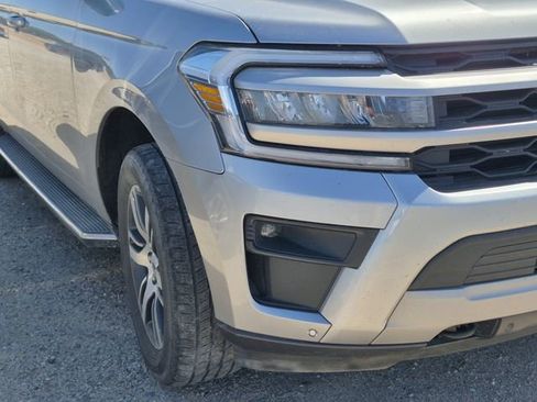 Used 2022 Ford Expedition Max XLT AWD/4WD image 4