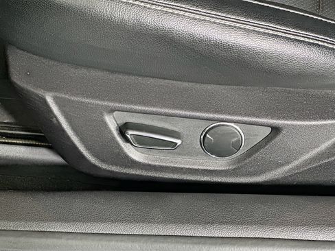 Used 2017 Ford Mustang Premium RWD image 13