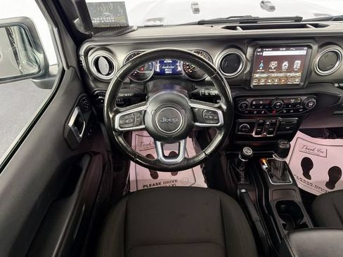 Used 2021 Jeep Wrangler Unlimited Sahara w/ Uconnect 4C Nav & Sound Group AWD/4WD image 22