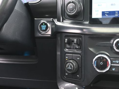 Used 2022 Ford F150 Lariat w/ Equipment Group 502A High image 35