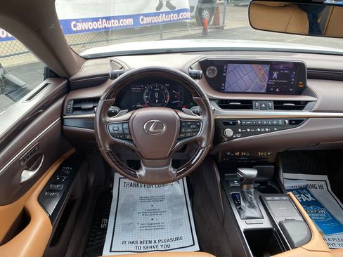 Used 2021 Lexus ES 250 image 19