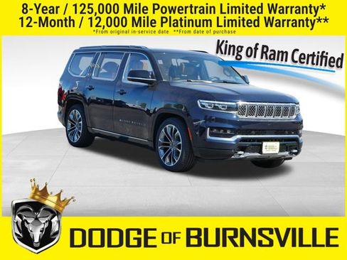 Used 2023 Jeep Grand Wagoneer Series III w/ HD Trailer Tow Package AWD/4WD image 1
