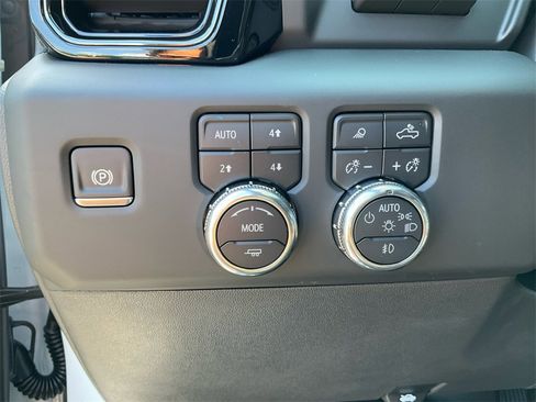 New 2025 GMC Sierra 1500 AT4X image 11