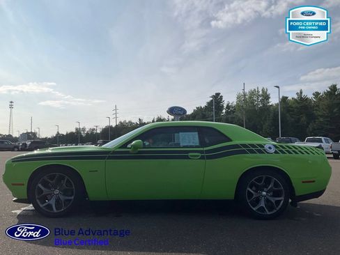 Used 2015 Dodge Challenger R/T w/ Quick Order Package 28B R/T RWD image 27