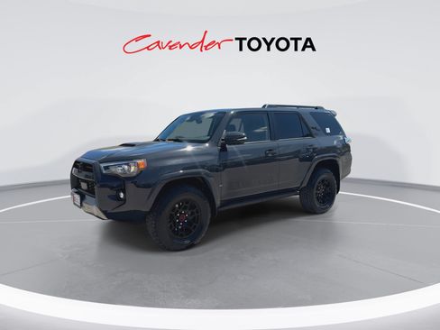 Certified 2024 Toyota 4Runner TRD Off-Road Premium w/ Off Road Premium Plus Package AWD/4WD image 4