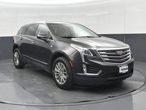 Used 2017 Cadillac XT5 Luxury w/ Driver Awareness Package AWD/4WD image 1