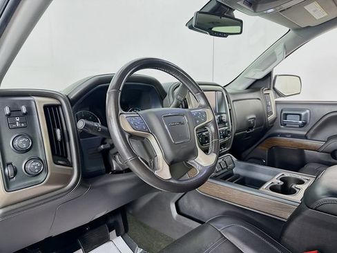 Used 2018 GMC Sierra 1500 Denali w/ Denali Ultimate Package image 9