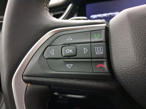 Used 2024 Jeep Grand Cherokee L Altitude image 13