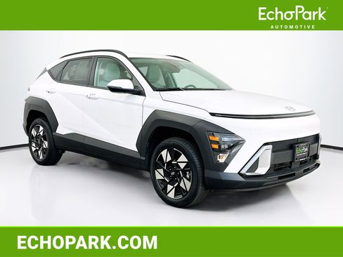 Used 2025 Hyundai Kona SEL image 1
