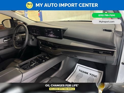 Used 2025 Nissan Murano SV AWD/4WD image 27