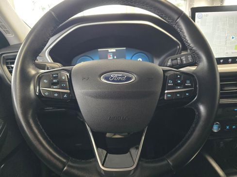 Used 2024 Ford Escape Platinum image 28