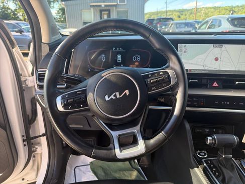 Used 2023 Kia Sportage EX FWD image 21