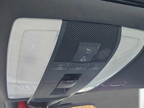 Used 2012 Mercedes-Benz C 250 Sedan image 26