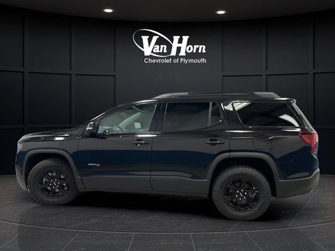Used 2022 GMC Acadia AT4 w/ Technology Package AWD/4WD image 4