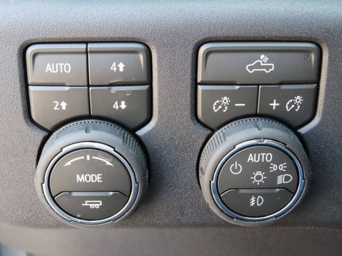 New 2026 Chevrolet Silverado 1500 RST AWD/4WD image 16