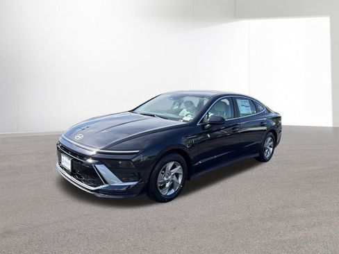 New 2026 Hyundai Sonata SE FWD image 4