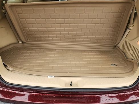 Used 2018 Toyota Highlander Limited image 24