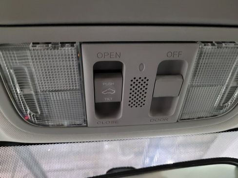 Used 2011 Honda CR-V EX-L image 32