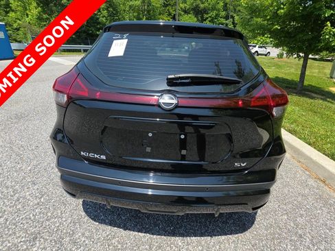 Used 2024 Nissan Kicks SV FWD image 4