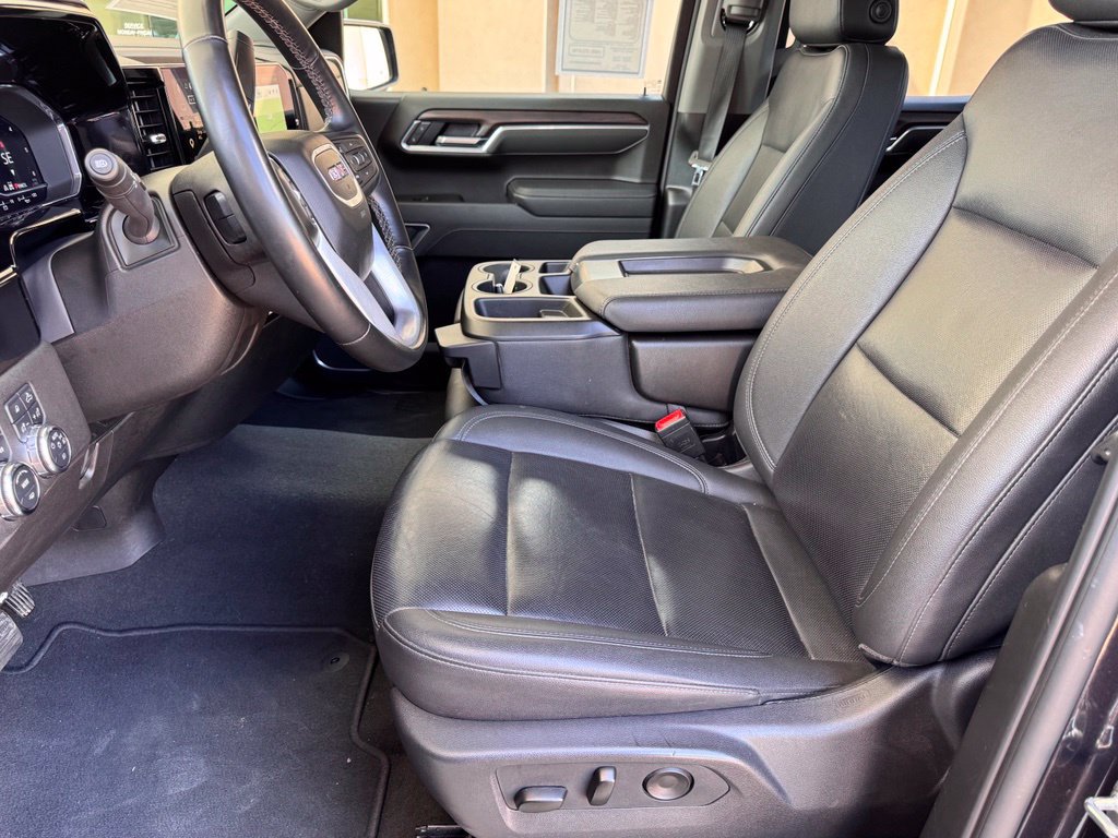 Used 2025 GMC Sierra 1500 SLT AWD/4WD image 11