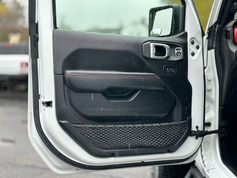 Used 2022 Jeep Wrangler Unlimited Rubicon w/ Steel Bumper Group AWD/4WD image 10