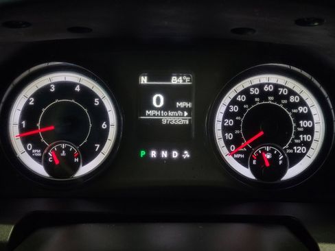 Used 2020 RAM 1500 Classic SLT AWD/4WD image 23