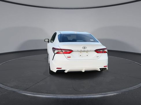 Used 2023 Toyota Camry SE FWD image 7
