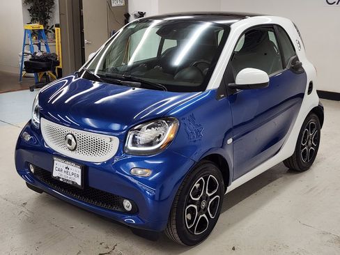 Used 2018 smart fortwo electric drive image 17