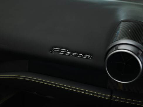 Used 2023 Ferrari F8 Tributo RWD image 14