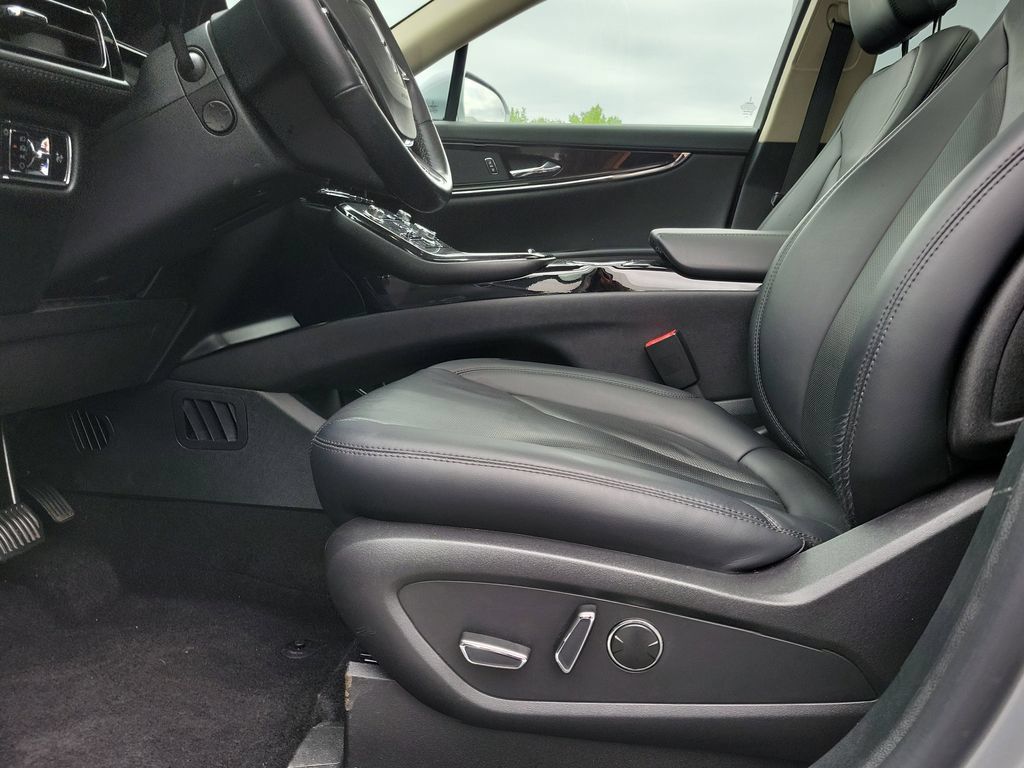 Certified 2023 Lincoln Nautilus Reserve w/ Luxury Package AWD/4WD image 19