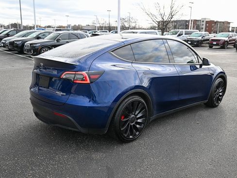 Used 2022 Tesla Model Y Performance image 5