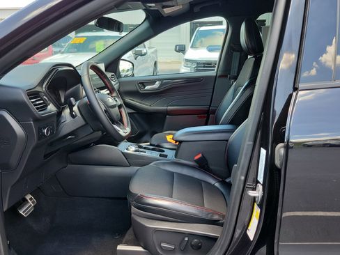 Certified 2024 Ford Escape ST-Line w/ Tech Pack #1 FWD image 20