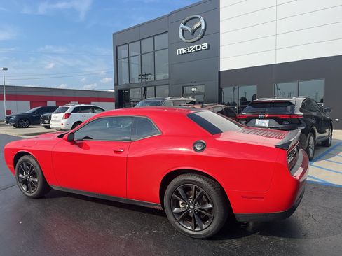 Used 2023 Dodge Challenger SXT w/ Blacktop Package AWD/4WD image 3