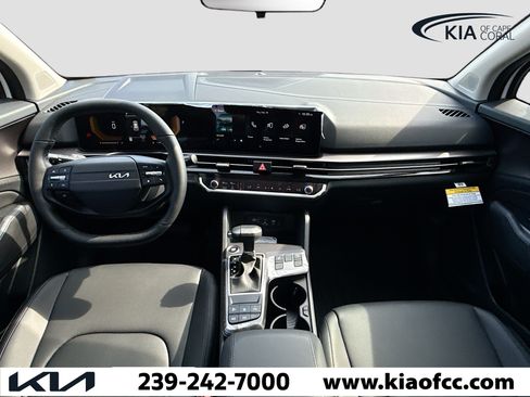 New 2026 Kia Sportage EX FWD image 13