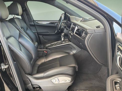 Used 2019 Porsche Macan S AWD/4WD image 11
