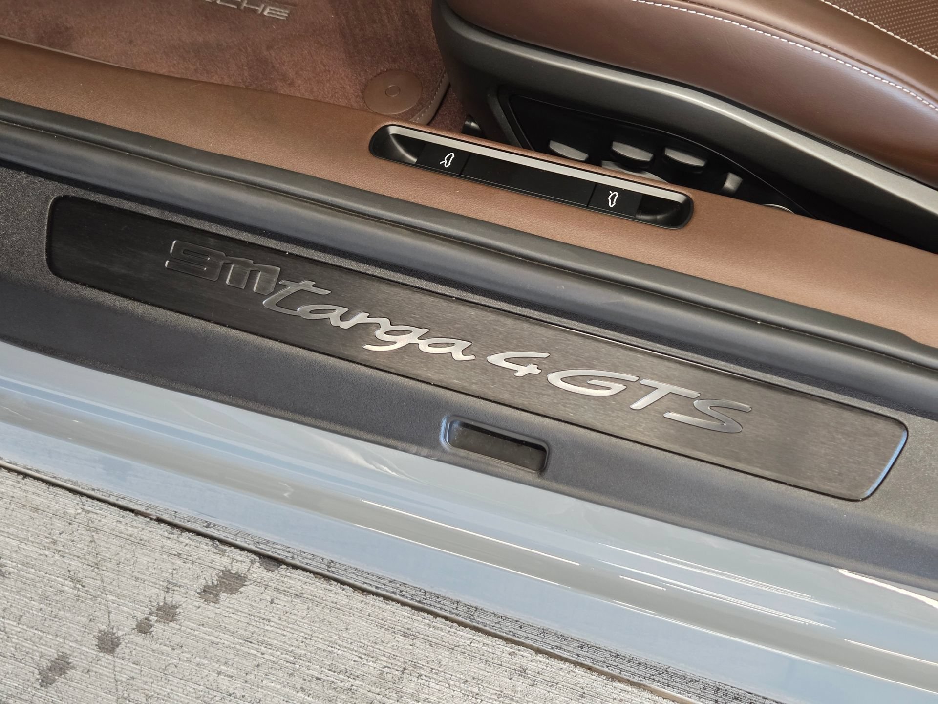 Certified 2024 Porsche 911 Targa 4 GTS AWD/4WD image 14