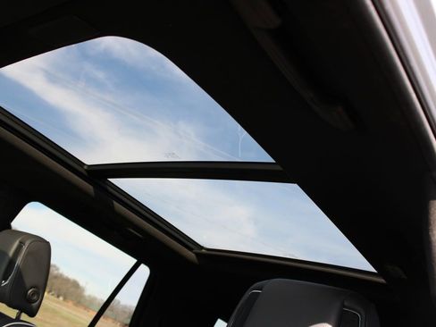 Used 2024 Cadillac Escalade Sport image 40